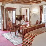 Hotel Chateau D'ayres - &