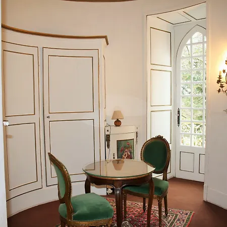 Szálloda Chateau D'ayres - &